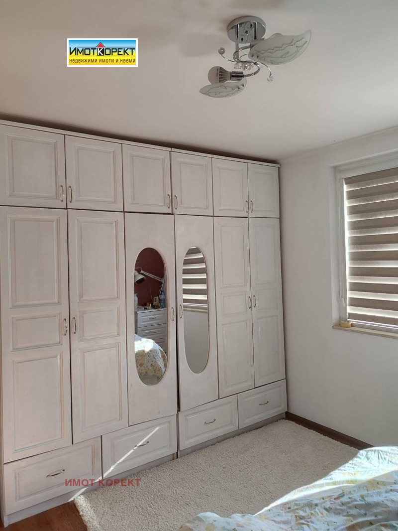 Te koop  Huis regio Pazardzjik , Mokrishte , 263 m² | 15011892 - afbeelding [12]