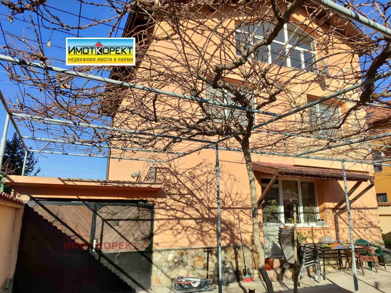 Te koop  Huis regio Pazardzjik , Mokrishte , 263 m² | 15011892