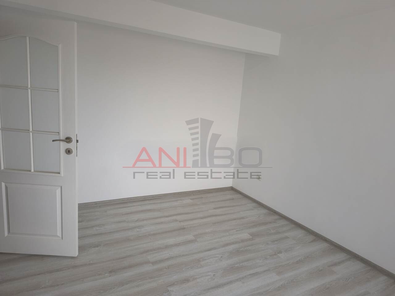 Продава 1-СТАЕН, гр. Варна, Колхозен пазар, снимка 2 - Апартаменти - 54865641