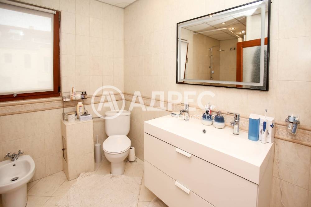 Продава МНОГОСТАЕН, гр. София, Център, снимка 12 - Апартаменти - 55987619