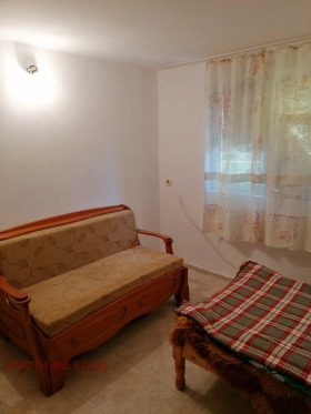 Hus Jasna poljana, region Burgas 10