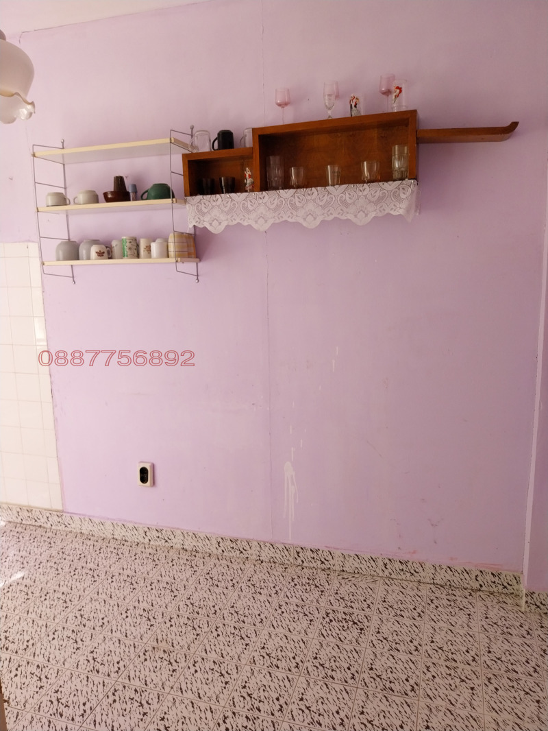 Продава ВИЛА, с. Лиляново, област Благоевград, снимка 4 - Вили - 52788748