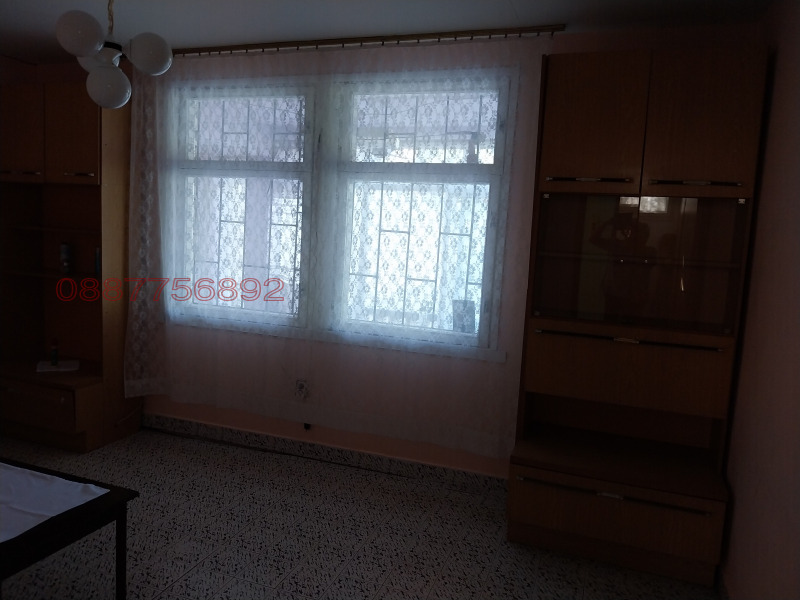 Продава ВИЛА, с. Лиляново, област Благоевград, снимка 2 - Вили - 52788748