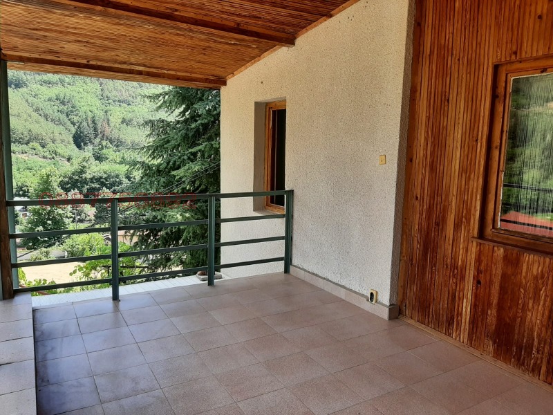 Продава ВИЛА, с. Лиляново, област Благоевград, снимка 16 - Вили - 52788748