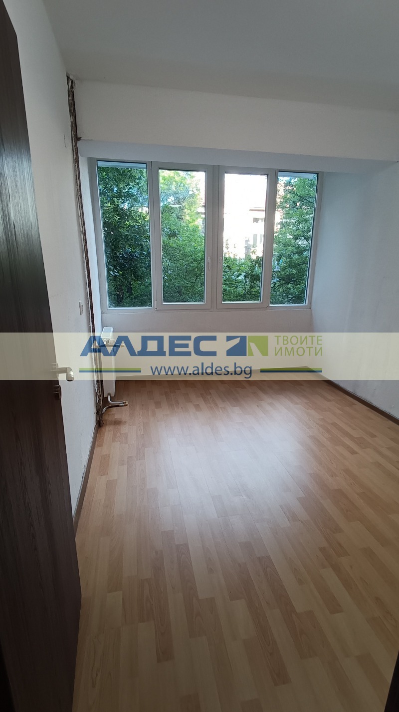 Na prodej  3 ložnice Sofia , Centar , 105 m2 | 59844503 - obraz [7]