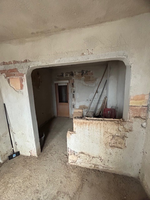 Продава МНОГОСТАЕН, гр. Стара Загора, Аязмото, снимка 2 - Апартаменти - 52341388