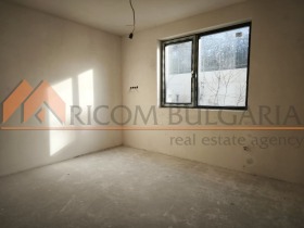 3 bedroom m-t Dolna Traka, Varna 4