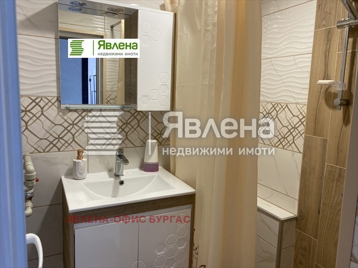 Продава  3-стаен град Бургас , Славейков , 80 кв.м | 33982937 - изображение [15]