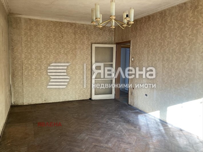 Продава 3-СТАЕН, гр. София, Гоце Делчев, снимка 3 - Aпартаменти - 48453546