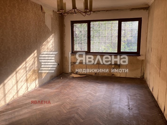 Продава 3-СТАЕН, гр. София, Гоце Делчев, снимка 2 - Aпартаменти - 48453546