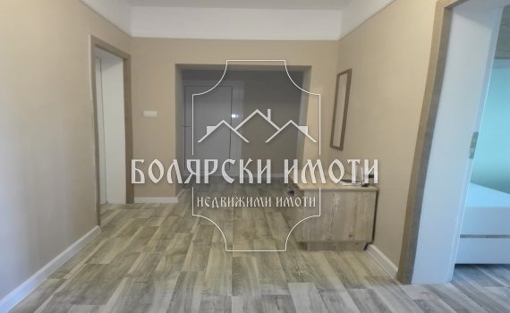Продава 4-СТАЕН, гр. Велико Търново, Център, снимка 8 - Апартаменти - 54189646