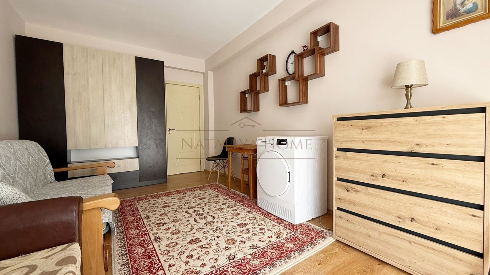 Продава МНОГОСТАЕН, гр. Бургас, Сарафово, снимка 4 - Апартаменти - 55396441