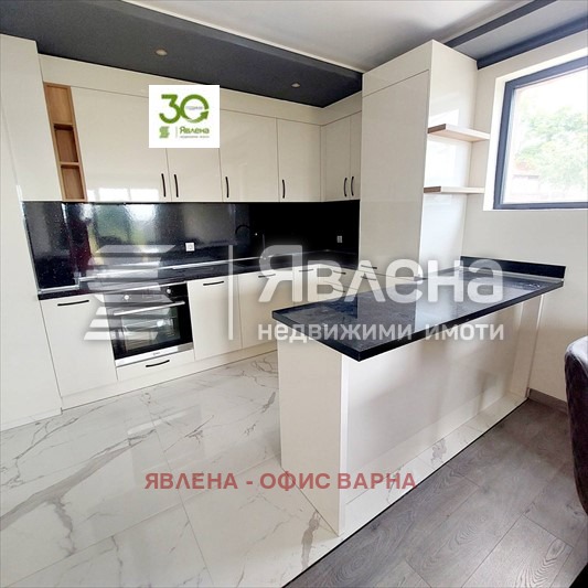 Продава 2-СТАЕН, гр. Варна, Изгрев, снимка 2 - Aпартаменти - 47000452