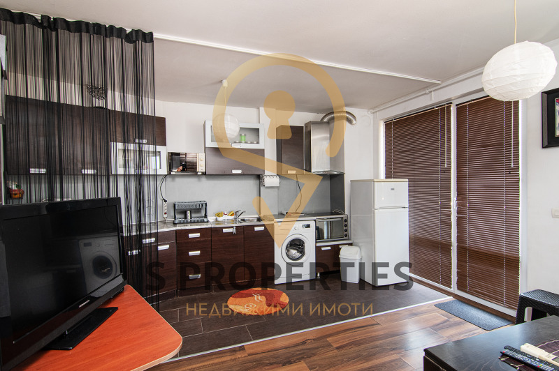 Продава  3-стаен град Варна , Погреби , 85 кв.м | 62197000