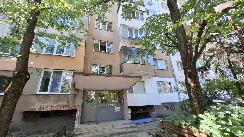 Продава  3-стаен град София , Гоце Делчев , 82 кв.м | 60540100