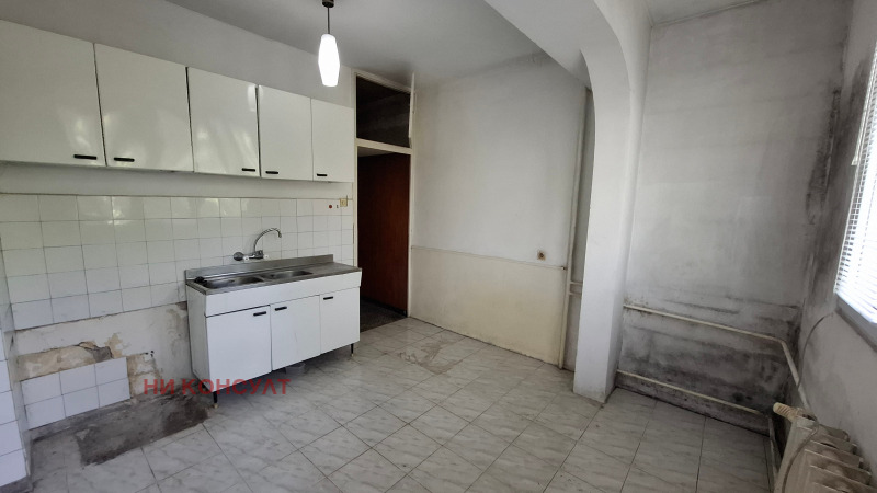 Продава  3-стаен град София , Гоце Делчев , 82 кв.м | 60540100 - изображение [14]