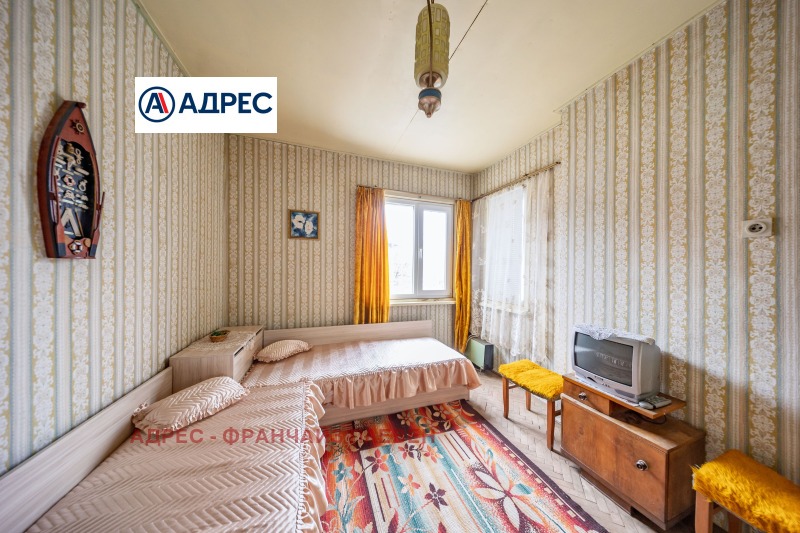 Продава КЪЩА, с. Бежаново, област Ловеч, снимка 9 - Къщи - 53495514