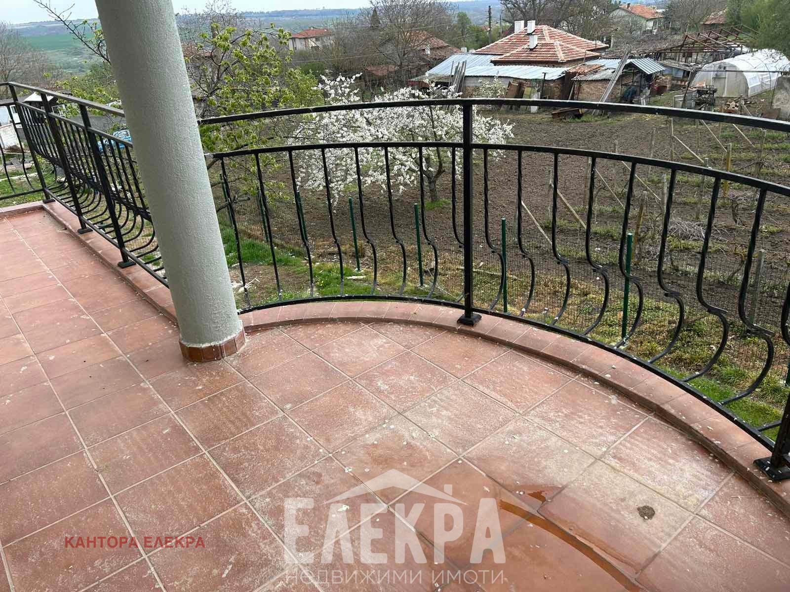 Продава КЪЩА, с. Равна гора, област Варна, снимка 2 - Къщи - 52023707