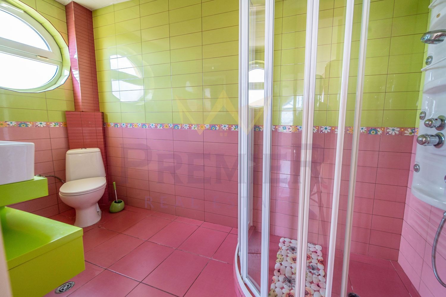 Продава КЪЩА, гр. Варна, м-т Долна Трака, снимка 10 - Къщи - 55538489