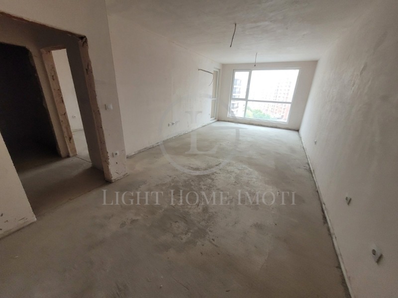 For Sale  1 bedroom Plovdiv , Yuzhen , 74 sq.m | 97975758 - image [2]