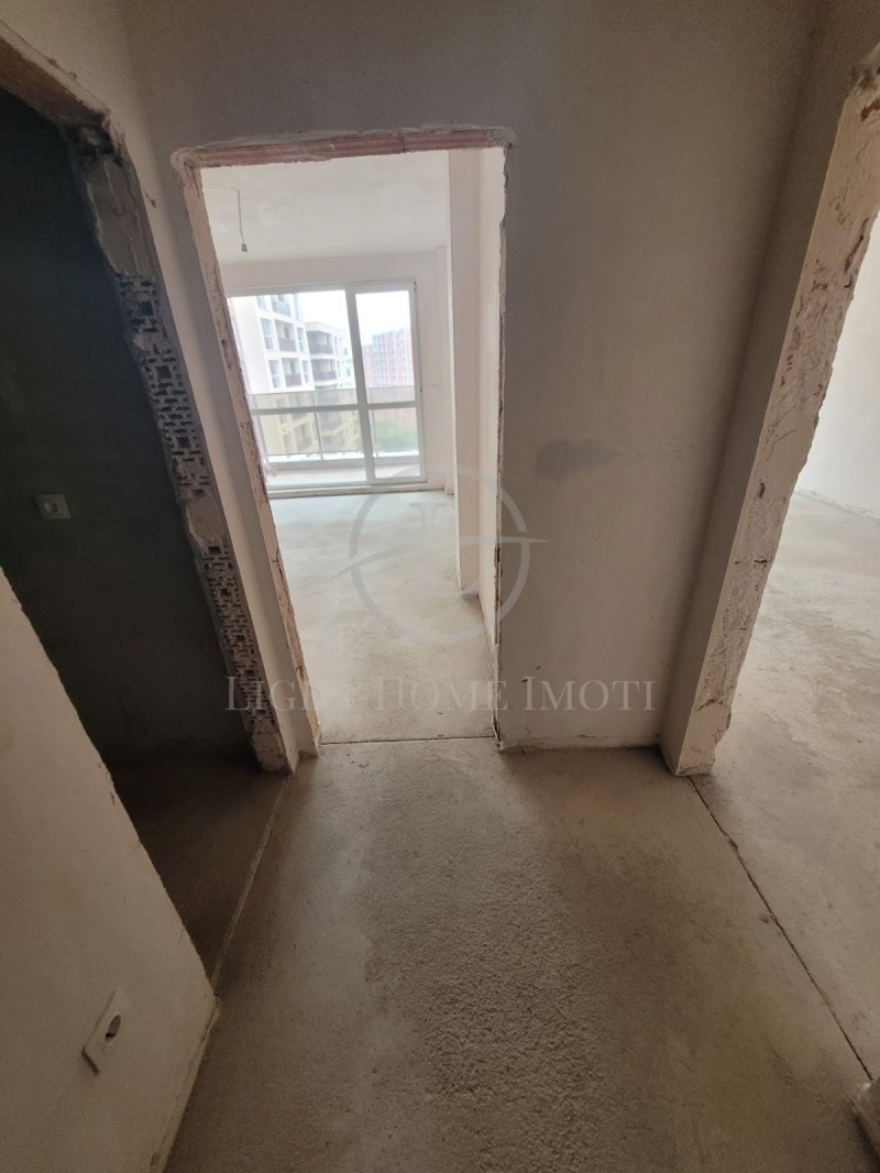 For Sale  1 bedroom Plovdiv , Yuzhen , 74 sq.m | 97975758 - image [8]