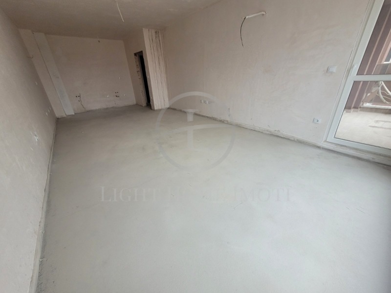 For Sale  1 bedroom Plovdiv , Yuzhen , 74 sq.m | 97975758 - image [4]