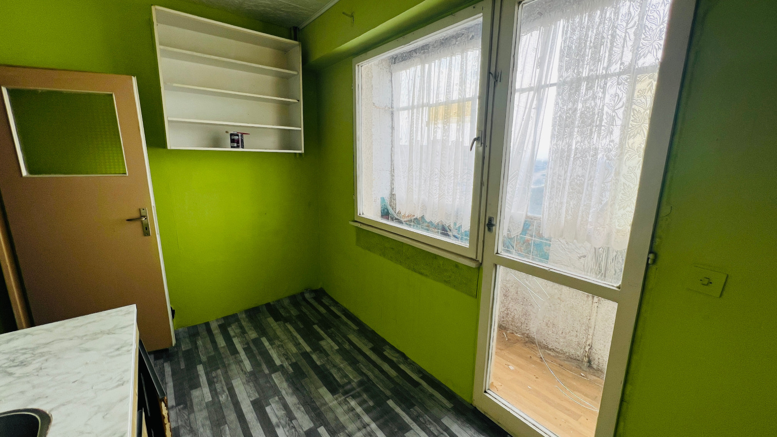 Продава 1-СТАЕН, гр. Лом, област Монтана, снимка 2 - Апартаменти - 53893646