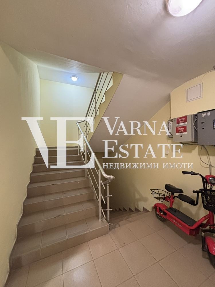 Продава  1-стаен град Варна , Център , 40 кв.м | 46435022 - изображение [17]