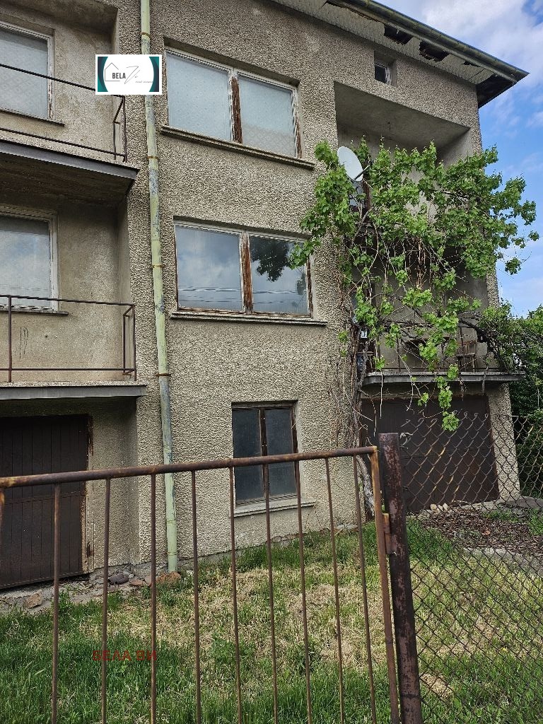 Til salgs  Hus region Pernik , Breznik , 330 kvm | 73903282