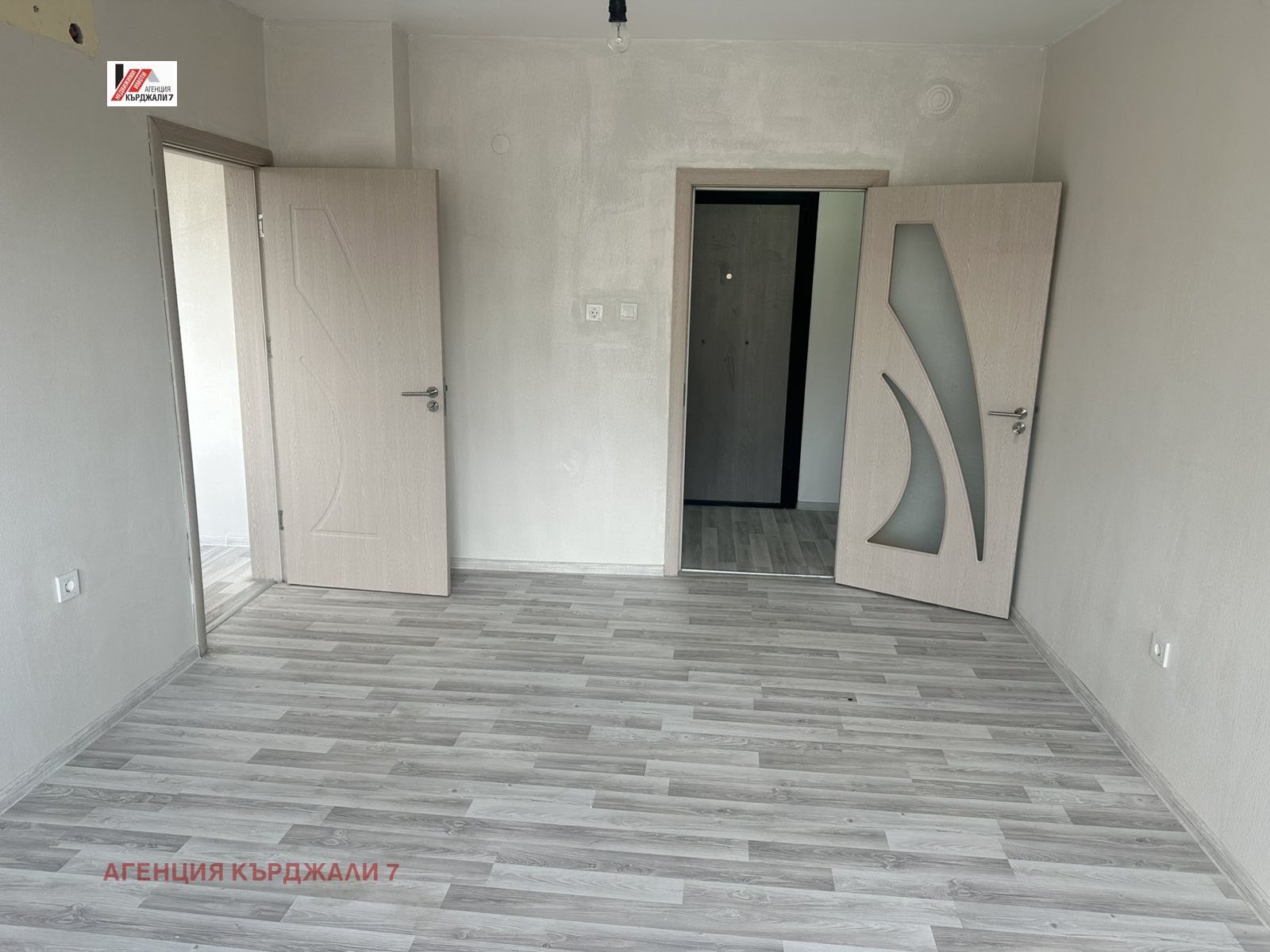 Продава 2-СТАЕН, гр. Кърджали, Възрожденци, снимка 7 - Апартаменти - 54405002