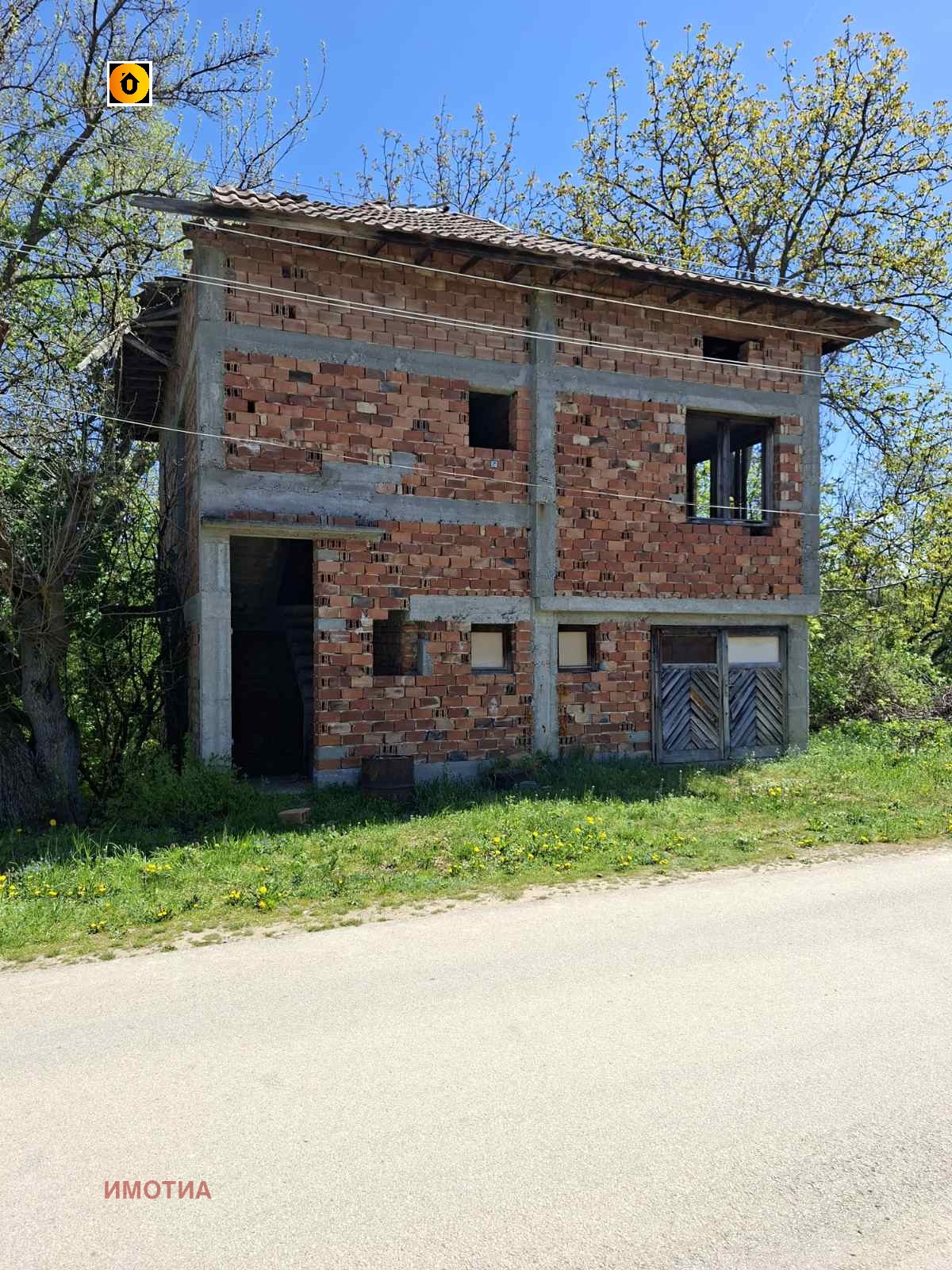Продава КЪЩА, с. Голяма Желязна, област Ловеч, снимка 2 - Къщи - 54701396
