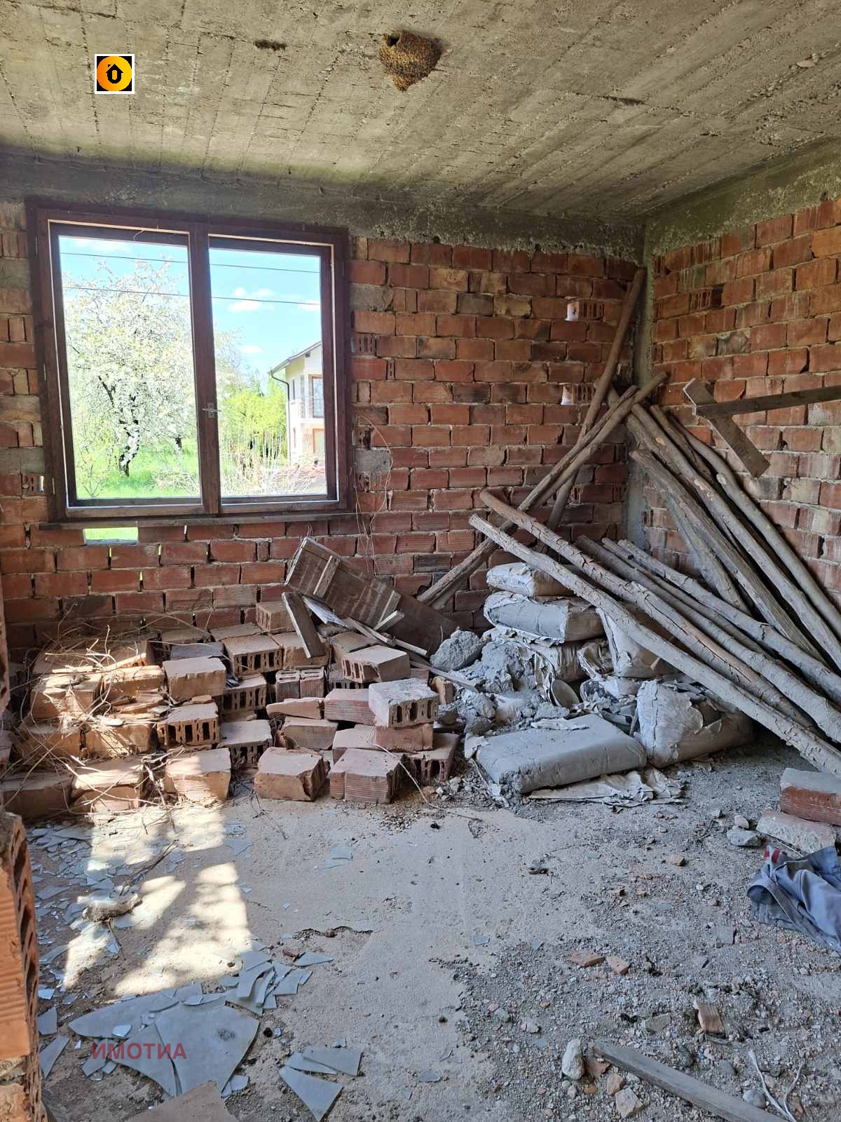 Продава КЪЩА, с. Голяма Желязна, област Ловеч, снимка 10 - Къщи - 54701396