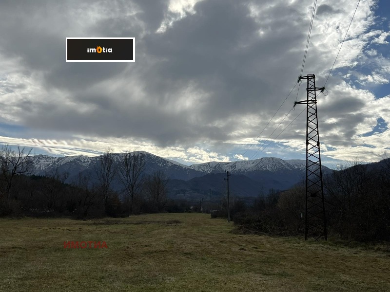 Продава ПАРЦЕЛ, гр. Априлци, област Ловеч