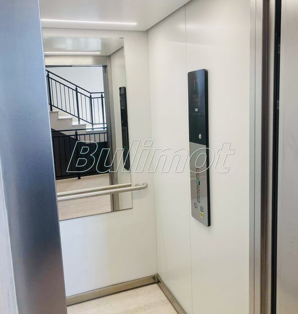 Продава МНОГОСТАЕН, гр. Варна, Свети Никола, снимка 2 - Апартаменти - 53720243