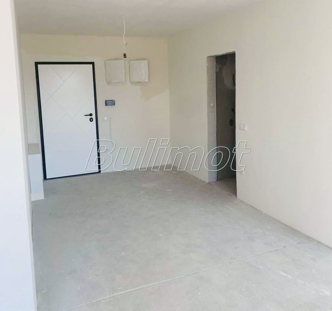 Продава МНОГОСТАЕН, гр. Варна, Свети Никола, снимка 7 - Апартаменти - 53720243