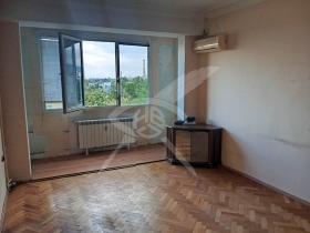 1 sovrum Tolstoi, Sofia