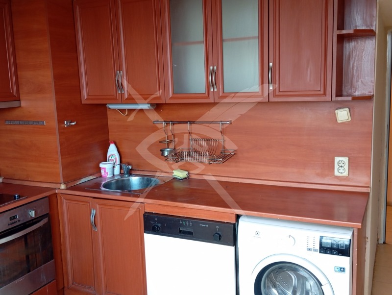 Till salu  1 sovrum Sofia , Tolstoi , 65 kvm | 77086188 - bild [5]