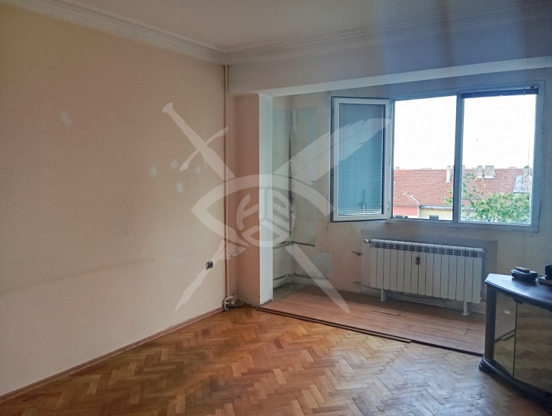 Till salu  1 sovrum Sofia , Tolstoi , 65 kvm | 77086188 - bild [2]