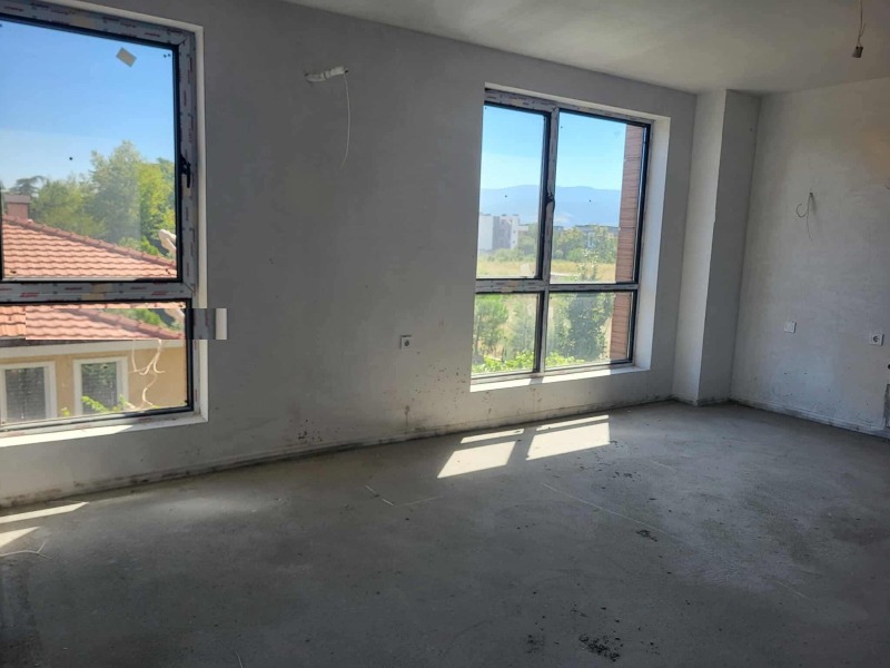 Продава  2-стаен град Пловдив , Остромила , 100 кв.м | 71319304 - изображение [5]