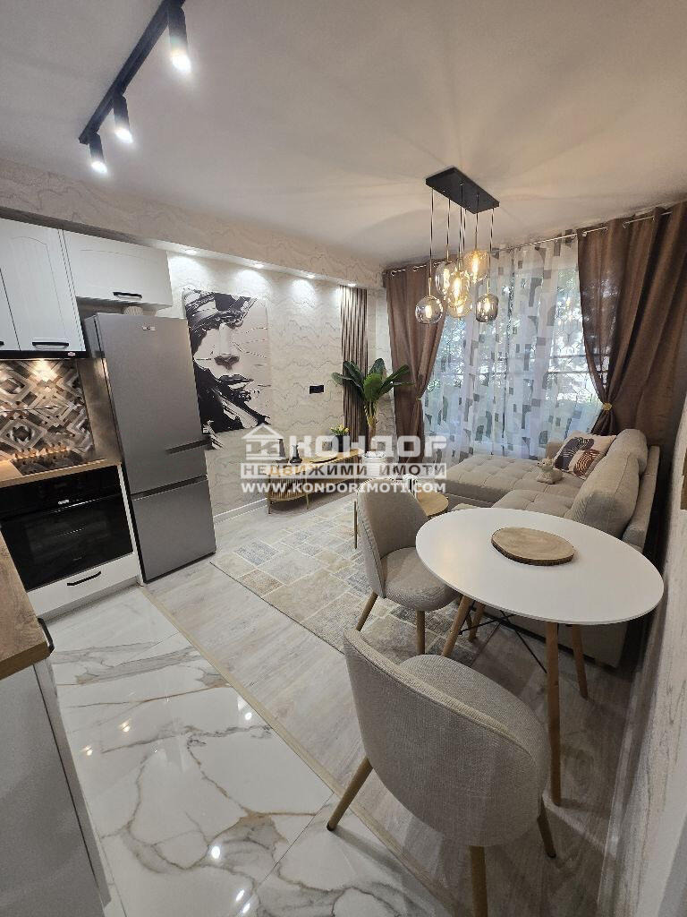 Продава 3-СТАЕН, гр. Пловдив, Кършияка, снимка 3 - Апартаменти - 54940230
