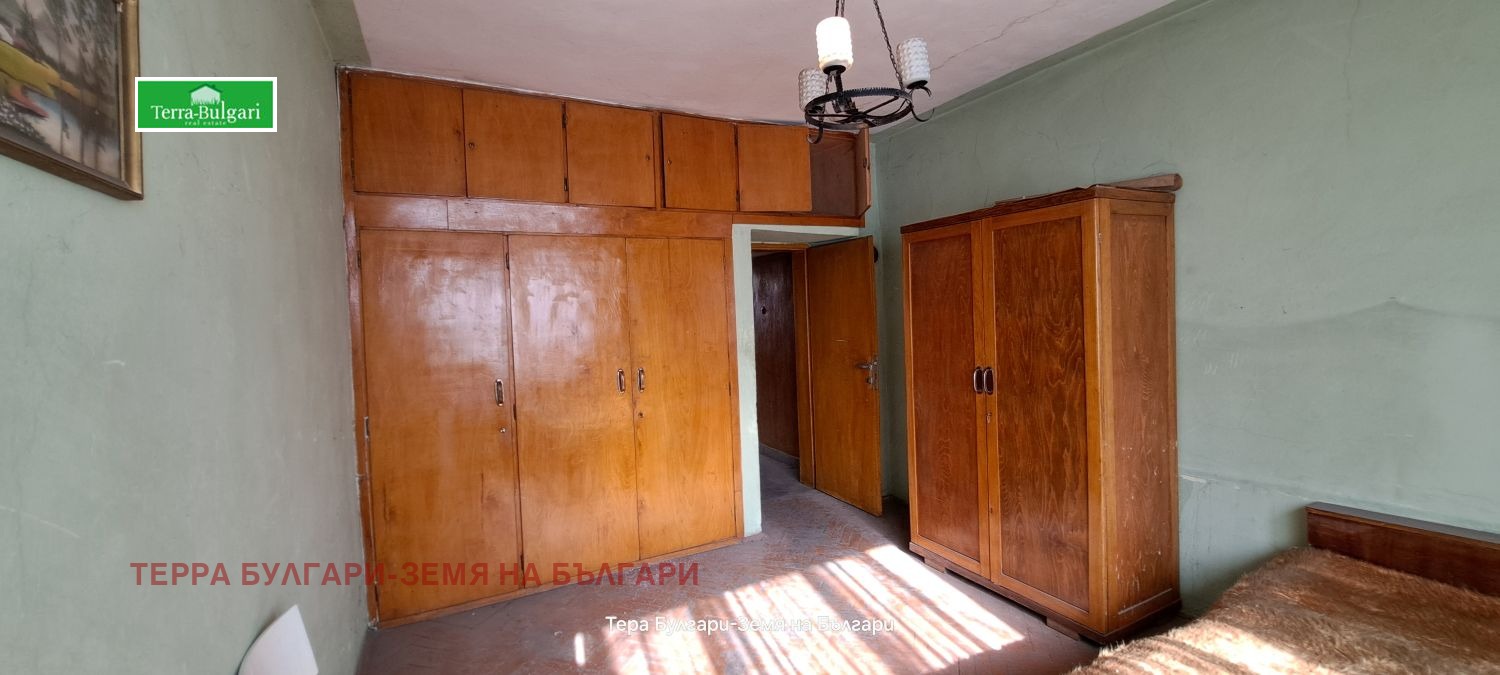 Продава 4-СТАЕН, гр. Перник, Център