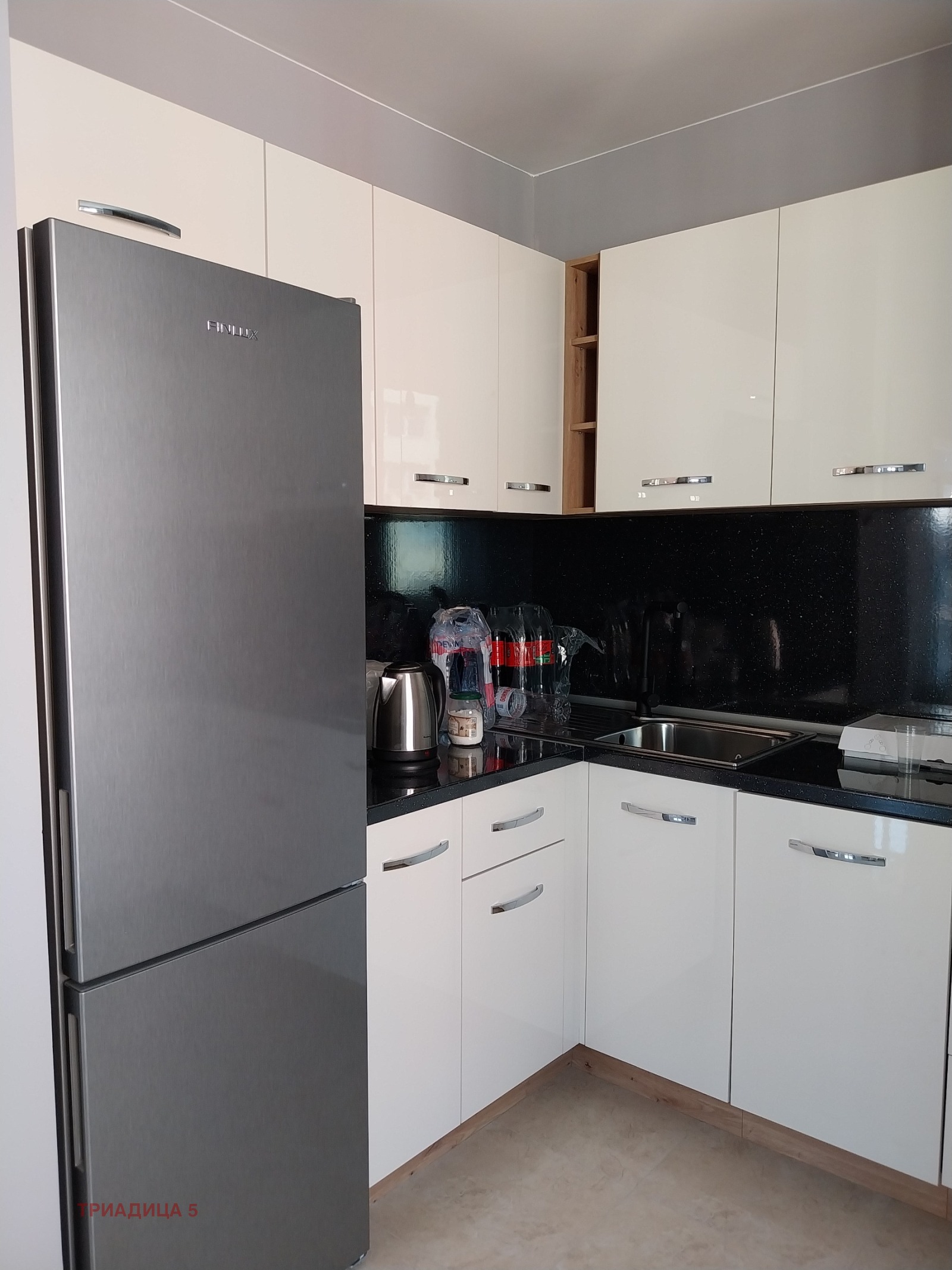 Продава 4-СТАЕН, гр. София, Хиподрума, снимка 2 - Апартаменти - 56056362