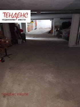 Гараж Възрожденци, Кърджали