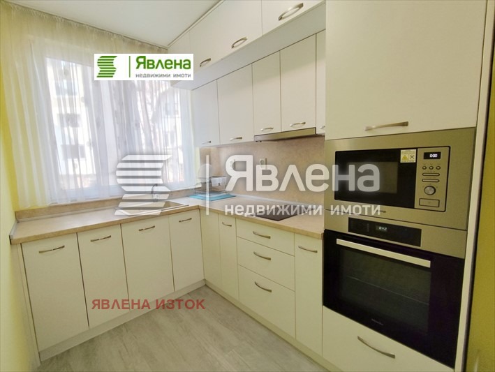 Продава 3-СТАЕН, гр. София, Център, снимка 2 - Aпартаменти - 49277520