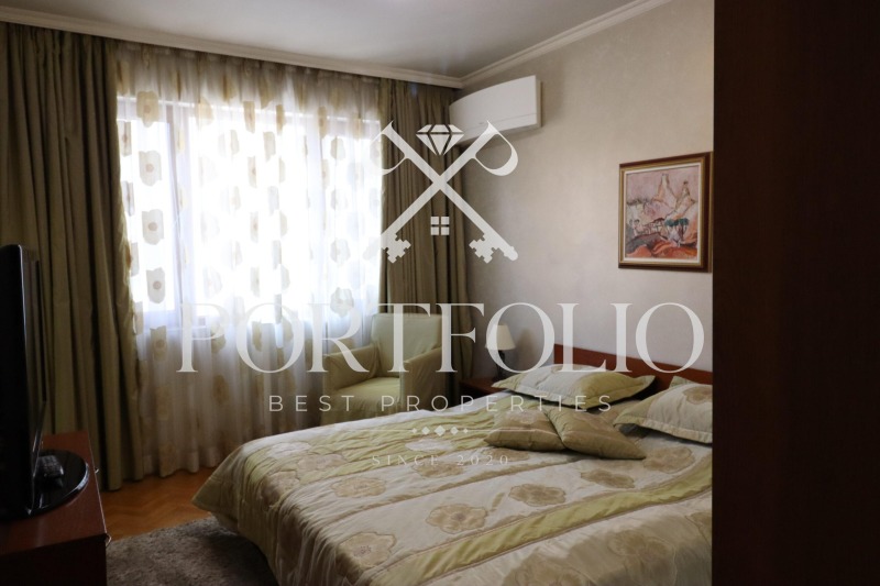 Продава  Многостаен град Бургас , Център , 140 кв.м | 99098862 - изображение [6]