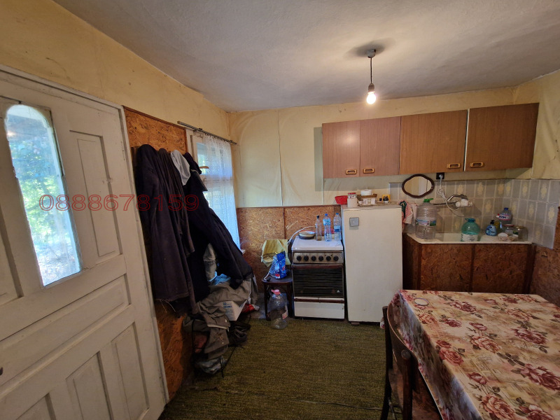 Продава КЪЩА, гр. Тръстеник, област Плевен, снимка 13 - Къщи - 52970444