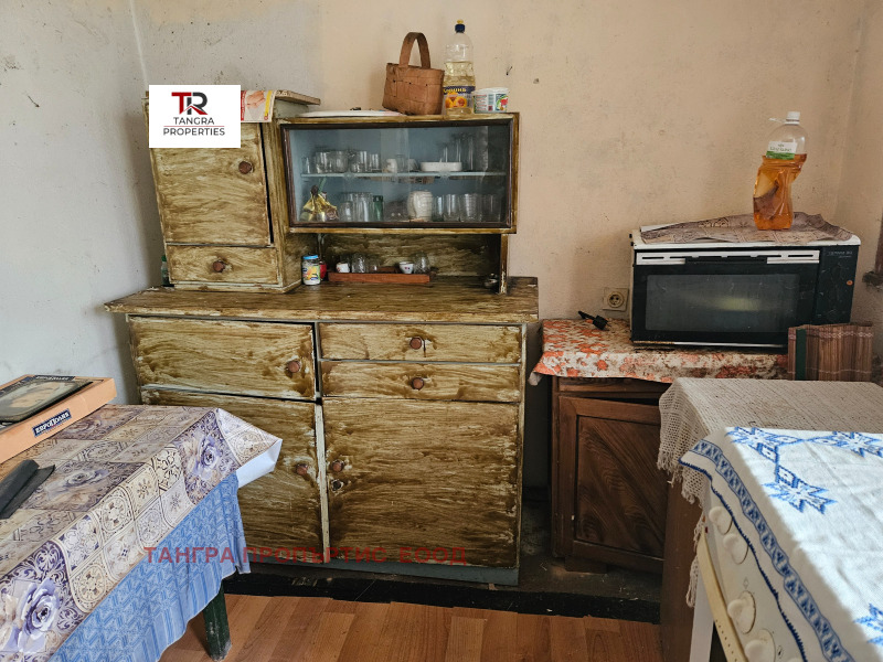 Продава ВИЛА, с. Видрица, област Перник, снимка 10 - Вили - 53475951