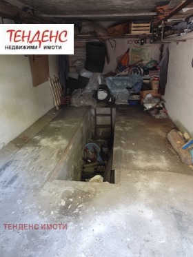 Garage Zentar, Kardschali