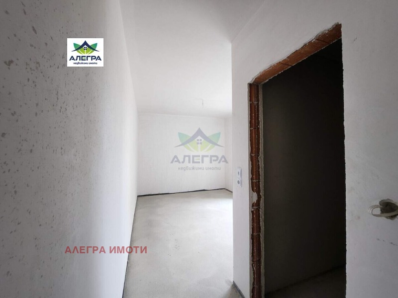 Продава 3-СТАЕН, гр. Пазарджик, Устрем, снимка 2 - Aпартаменти - 48686308