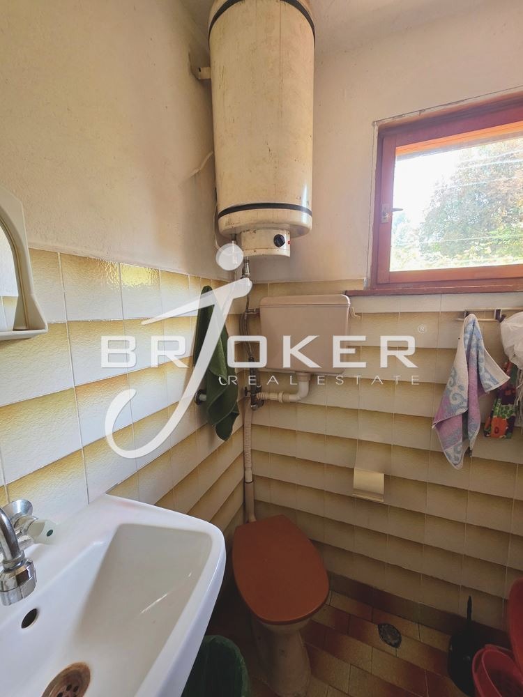 Продава КЪЩА, с. Петлино, област Кърджали, снимка 15 - Къщи - 56251361